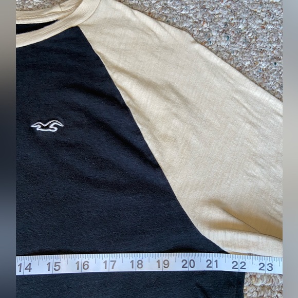 Hollister Men’s Curved Hem long sleeve Tee - Picture 5 of 8